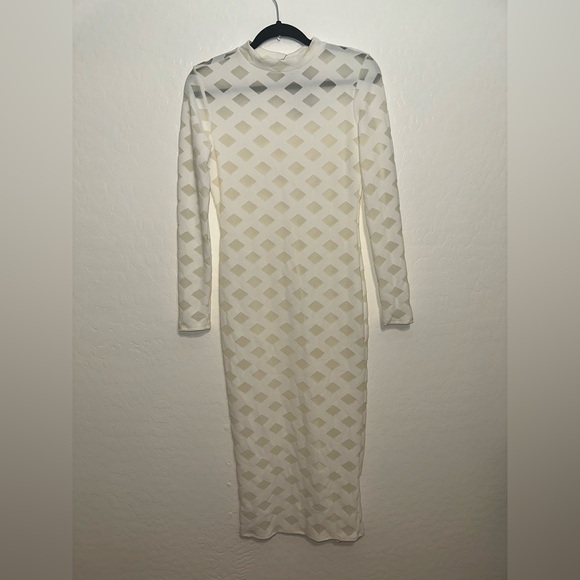 SEXY DATE NIGHT/VALENTINES DAY NWT Fashion Nova Sexy Midi Dress - Picture 4 of 5